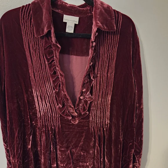 Soft Surroundings Women's Burgundy Velvet Ruffle Pintuck Silk Blend Top. Sz L - Picture 6 of 10